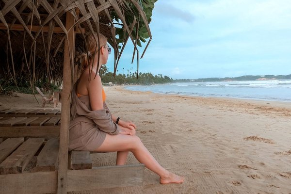 Comment organiser une retraite de yoga sur une plage isolée en Thaïlande ?